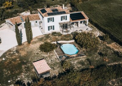Le nid des grands Ducs location courte duree issirac villa avec piscine occitanie conciergerie des vallees
