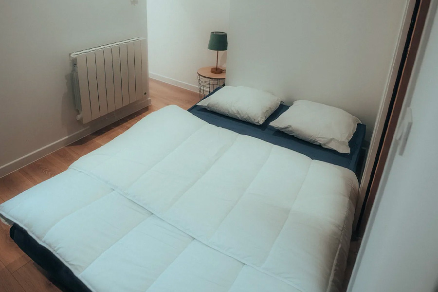 couchage studio-nimes-centre-ville-location-courte-duree-conciergerie-des-vallees