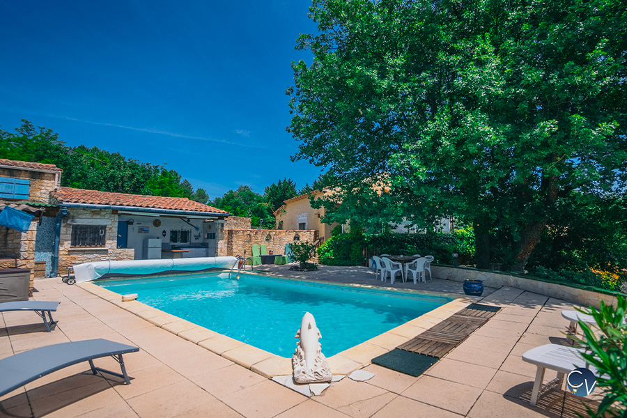 location villa 8 personnes piscine sabran megier location vacances vallee de la ceze conciergerie des vallees logements courte duree sud de la france exterieur piscine