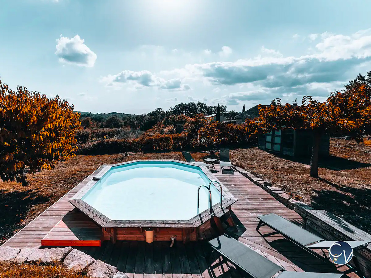 piscine le-nid-des-grands-ducs-location-courte-duree-issirac-conciergerie-des-vallees